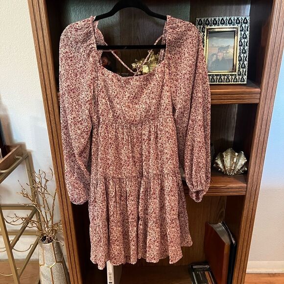 Lucy Paris Dresses & Skirts - NWT LUCY PARIS MEET ME IN THE MEADOW DRESS